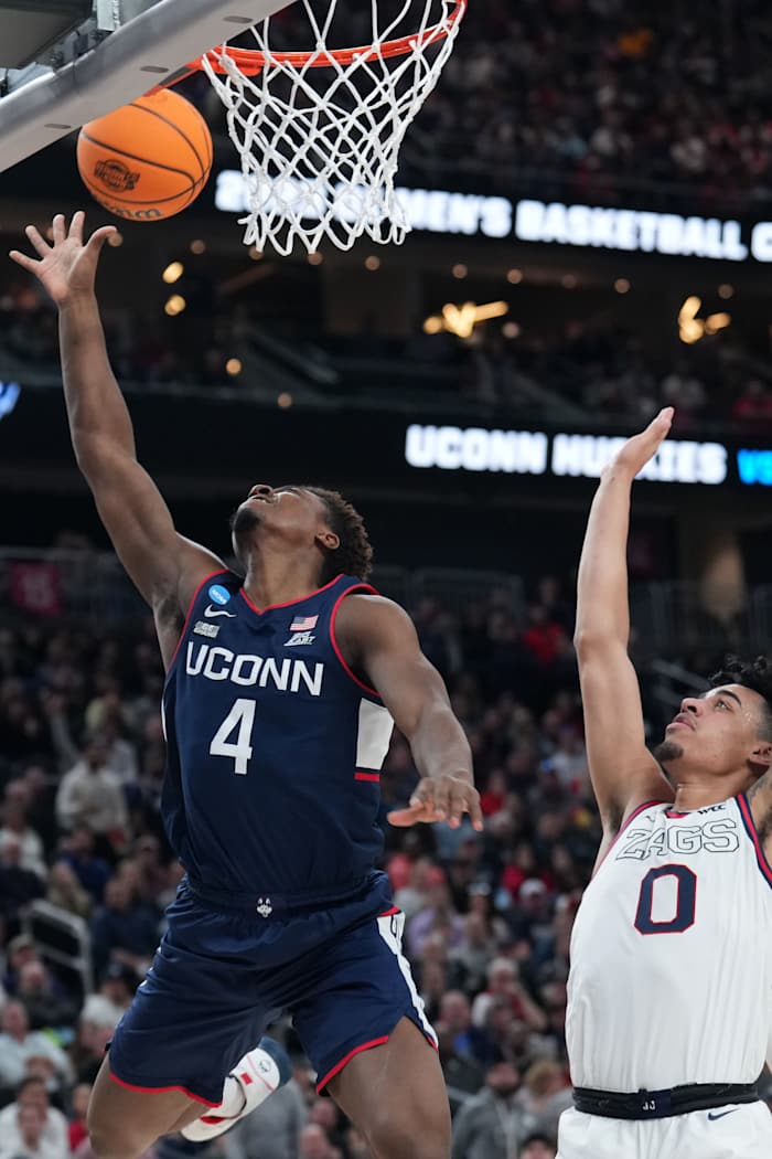 Gonzaga Bulldogs UConn Huskies63
